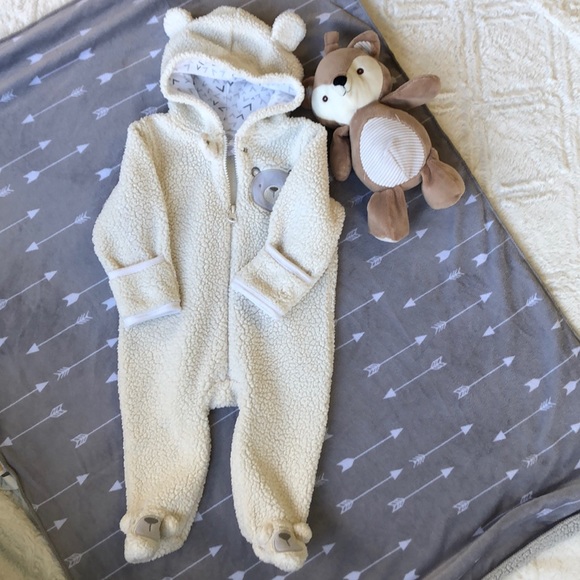 Baby cool weather onesie - Picture 2 of 6